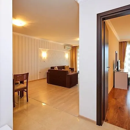 Penelope Palace Hotel